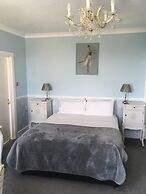 Balmoral Hotel