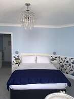 Balmoral Hotel