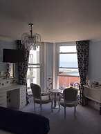 Balmoral Hotel