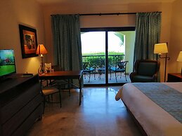 Las Villas Hotel & Golf by Estrella del Mar