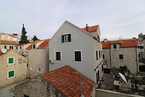 House Sandra