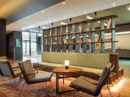 Radisson Blu Waterfront Hotel