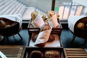 Radisson Blu Waterfront Hotel