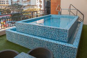 The B Hotel
