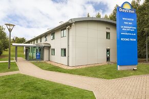 Days Inn by Wyndham Winchester M3