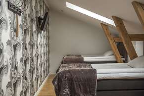 Donners Hotel