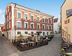 Donners Hotel