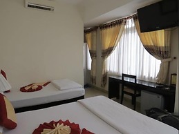 Canary Hotel Hue