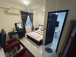 Canary Hotel Hue