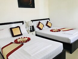 Canary Hotel Hue
