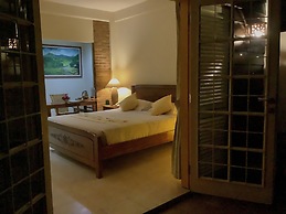 Hotel Deli River