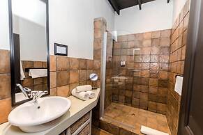 Addo African Home