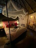 Addo African Home