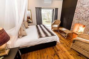 Addo African Home