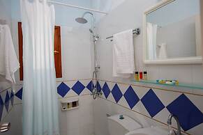 Romantica Hotel Apartments