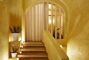 Gold Suites