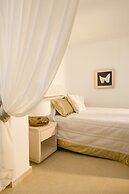 Gold Suites