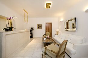 Gold Suites