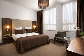 Hotel La Reine