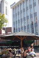 Hotel La Reine