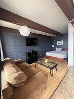 Caravan Motel