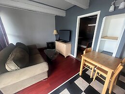 Caravan Motel