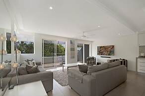 Saks on Hastings