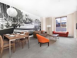 Mantra One Sandy Bay Road