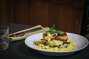 Stallingborough Grange Hotel