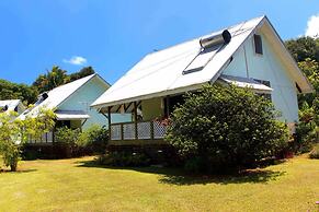 Gina's Garden Lodges