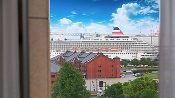 Navios Yokohama
