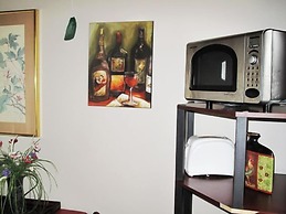 Hudson Manor Inn
