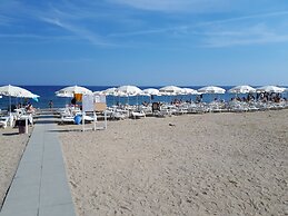 Hotel Park Village