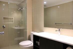 Carlyle Suites & Apartments