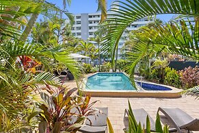 Hi Ho Beach Apartments