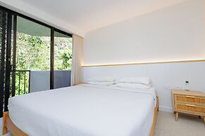 The Rocks Resort