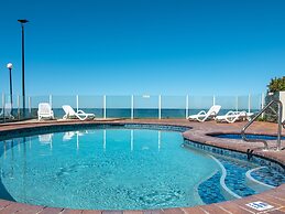 Crystal Beachfront Apartments
