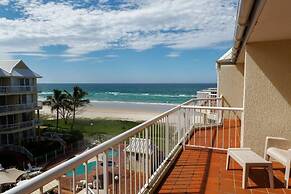 Crystal Beachfront Apartments