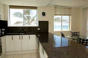 Crystal Beachfront Apartments