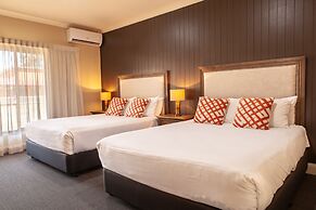 Nightcap at Archer Hotel
