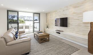 Bay Royal Apartments