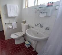 Anchor Bay Motel