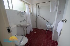 Anchor Bay Motel