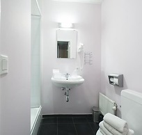 Alpha Hotel