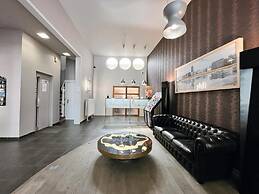Alpha Hotel