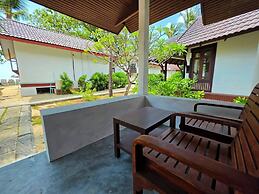 First Bungalow Beach Resort