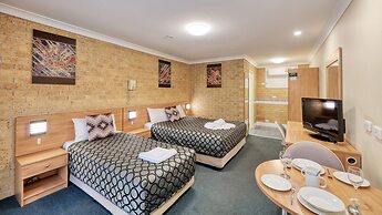 Forest Lodge Motor Inn & Restaurant