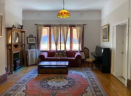 Burwood Bed And Breakfast
