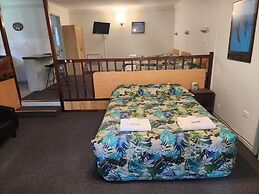 Lake Forbes Motel