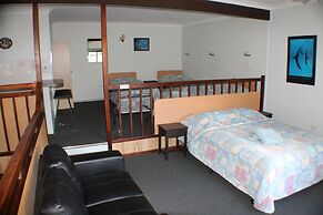 Lake Forbes Motel